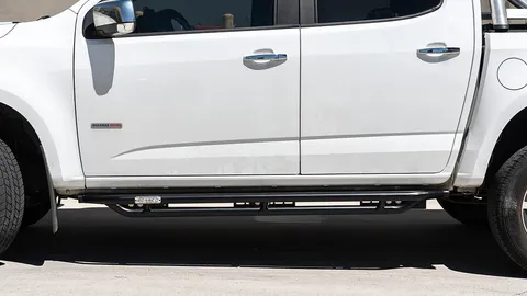 Chevy/Holden Colorado running boards shown in a real-world setting