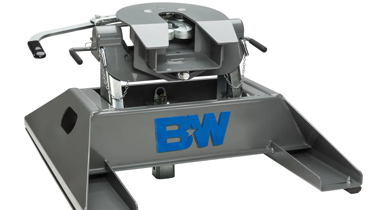 B&W Companion fifth wheel hitch mounted in the bed of a full-size pickup truck