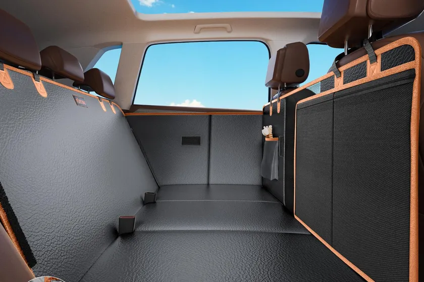 FURTIME hard bottom back seat extender for dogs with PU leather surface bridging the rear footwell of a car