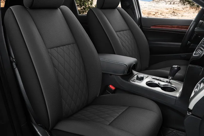 GIANT PANDA black faux leather front seat covers custom fit for a Jeep Grand Cherokee WK2