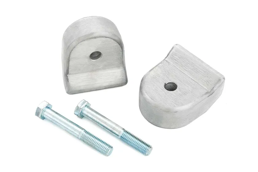 Rough Country 2 inch coil spring spacer leveling kit for the Ford F-250 Super Duty
