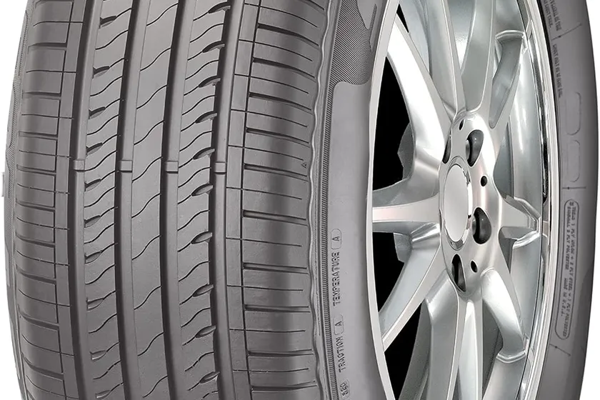 Starfire Solarus AS all-season touring tire with its symmetric tread blocks and circumferential grooves