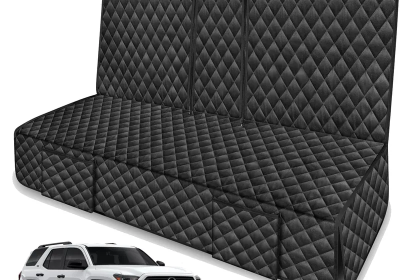 TAUYANG waterproof non-slip dog seat cover protecting the rear bench of a Toyota 4Runner