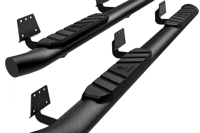 Tyger Auto Rider 3.5 inch black running boards mounted on a Ram 1500 crew cab